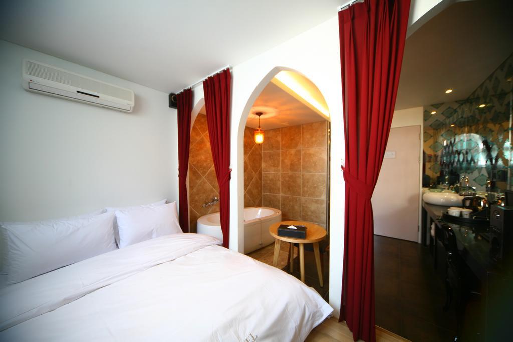 Diva Hotel Seoul Room photo
