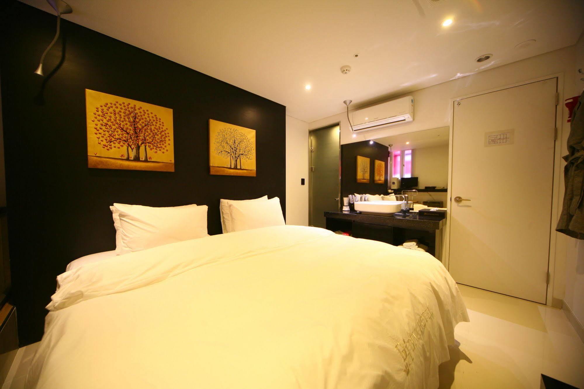 Diva Hotel Seoul Exterior photo